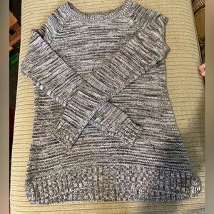 Women’s Marbled Sweater